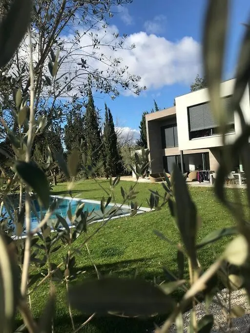 ノヴ Maison Contemporaine & Piscineヴィラ 0*,